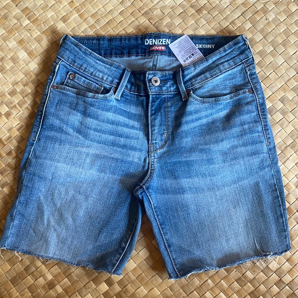 DENIZEN LEVIS CUTOFF JEANS SHORTS